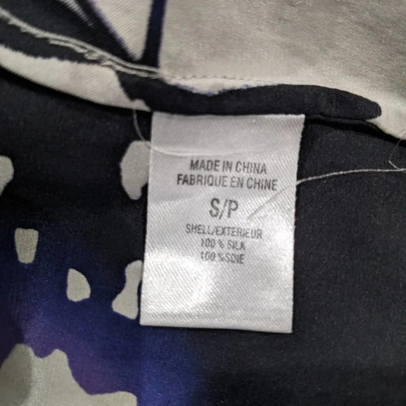Theory Natasha Silk Floral Blouse Size Small - Picture 4 of 7